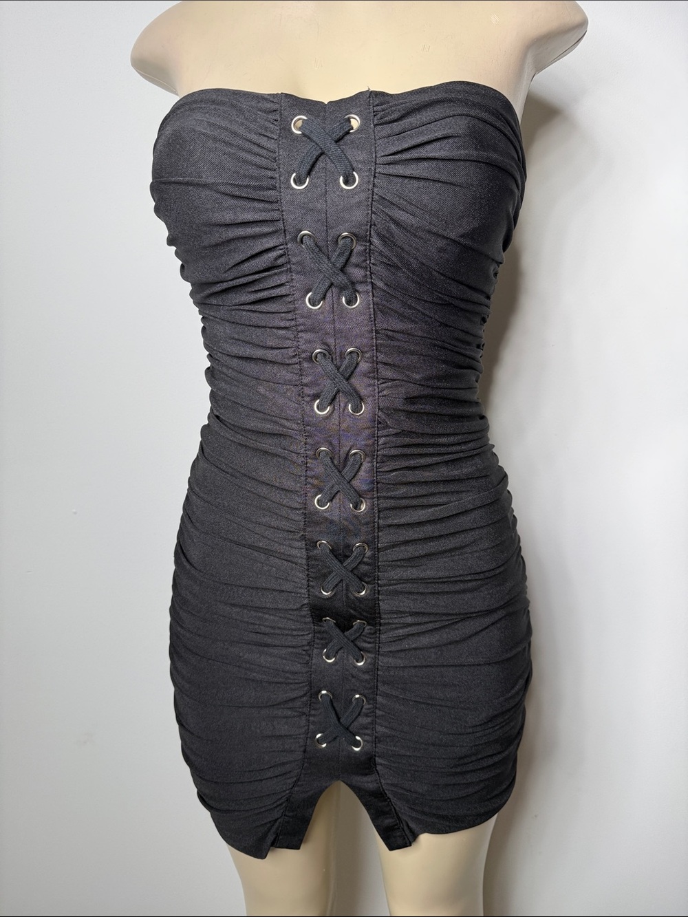 essue Strapless Ruched Lace-Up Mini Dress in Charcoal Black